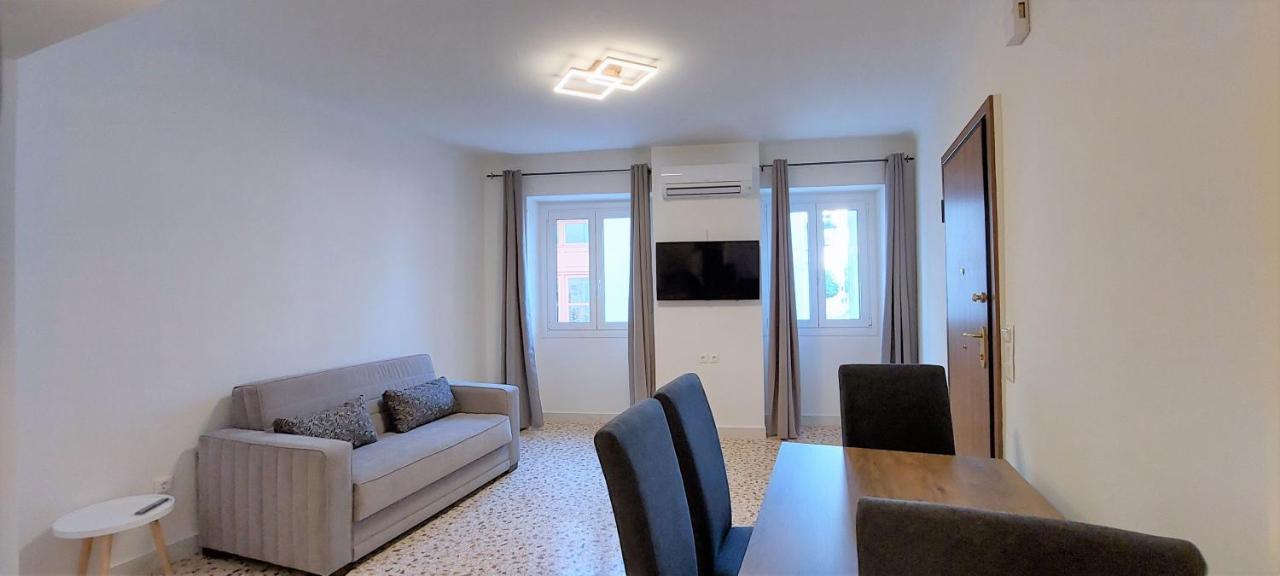 Athens Plaka Family Suites Exterior photo