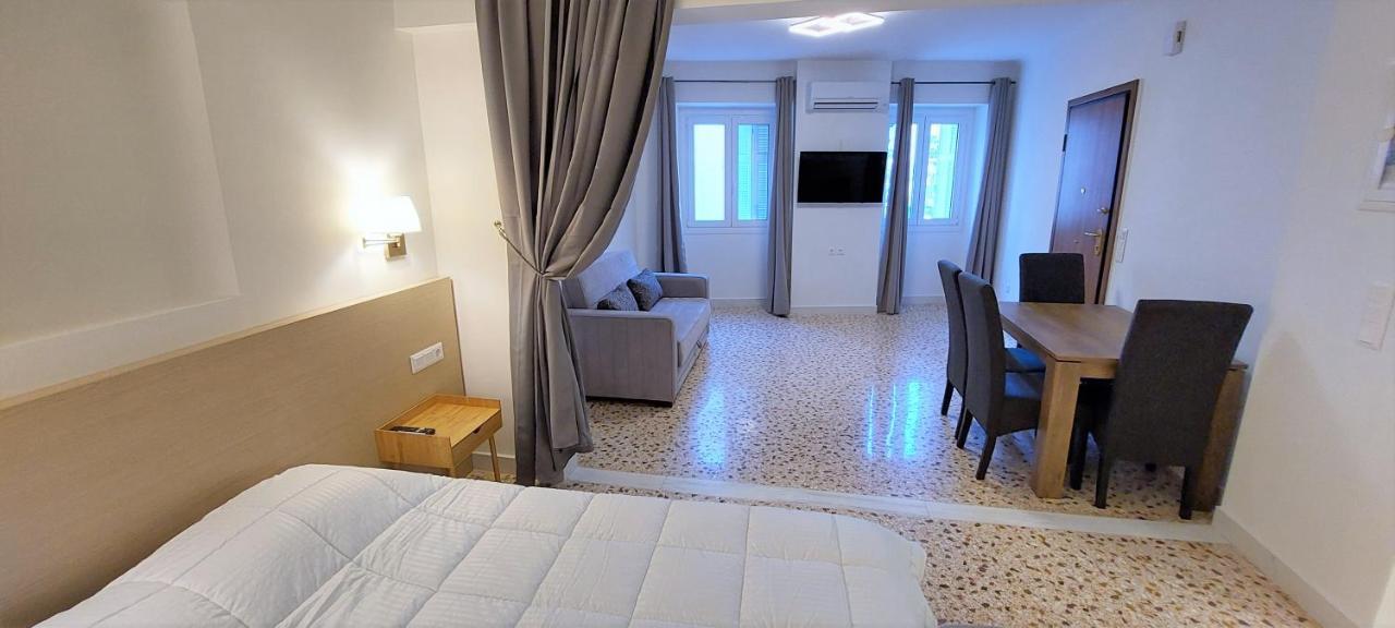 Athens Plaka Family Suites Exterior photo
